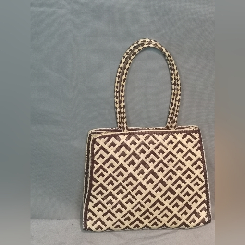60s Vintage Beige Brown 2tone Handmade Raffia Basket Weave Ethnic Hand Bag